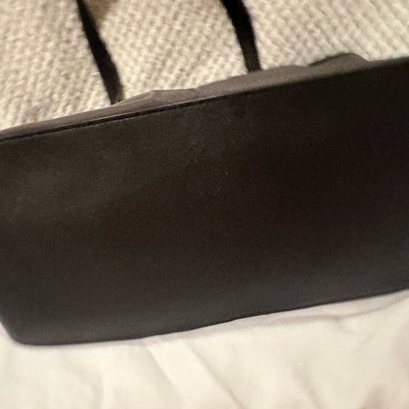 Michael Kors Designer Medium Gray Nylon Shoudler Tote Handbag W/ Outer Pockets - Picture 4 of 13